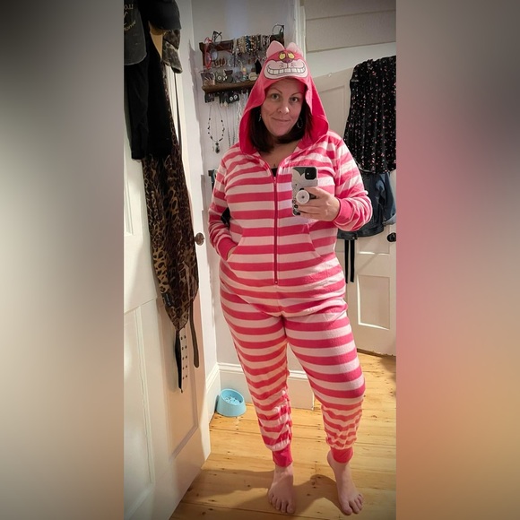 Torrid - Disney Cheshire Cat One Piece Sleeper - Picture 6 of 12